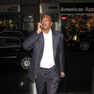 Mathew Knowles, le père de Beyonce, dans les rues de New York, le 7 décembre 2011
