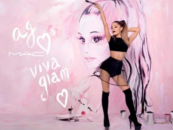 Ariana Grande est la nouvelle égérie de la campagne VIVA GLAM de M.A.C.