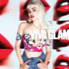 Miley Cyrus, égérie de la campagne VIVA GLAM de M.A.C en 2015, passe le flambeau à Ariana Grande.
