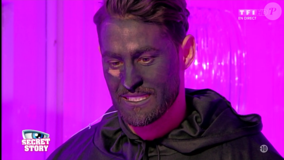 Rémi dans le sas, dans l'hebdo de Secret Story 9, le vendredi 30 octobre 2015 sur TF1.