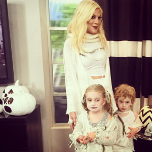 Tori Spelling avec ses enfants pour Halloween 2015