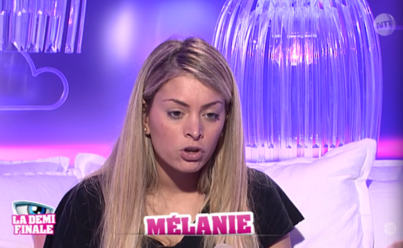 Mélanie au confessionnal, dans la quotidienne de Secret Story 9, le lundi 2 novembre 2015 sur NT1.