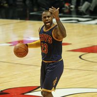 Lebron James : L'immense star NBA se glisse dans la peau du petit Prince