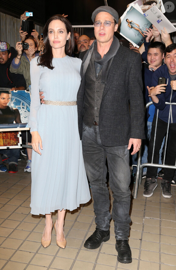 Angelina Jolie et son mari Brad Pitt à la première du film 'Vue sur mer' réalisé par Angelina à New York, le 3 novembre 2015