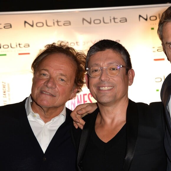 Guillaume Durand, Jacques Sanchez, guest - Photocall pour le lancement du livre "Les bonnes chansons ne meurent jamais" de J. Sanchez au NoLita à Paris, le 4 novembre 2015. © Veeren/Bestimage