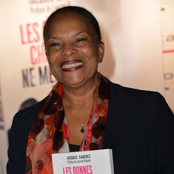 Christiane Taubira - Photocall pour le lancement du livre "Les bonnes chansons ne meurent jamais" de J. Sanchez au NoLita à Paris, le 4 novembre 2015. © Veeren/Bestimage