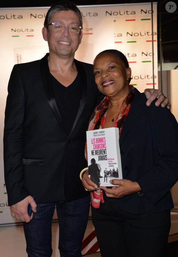 Jacques Sanchez et Christiane Taubira - Photocall pour le lancement du livre "Les bonnes chansons ne meurent jamais" de J. Sanchez au NoLita à Paris, le 4 novembre 2015. © Veeren/Bestimage
