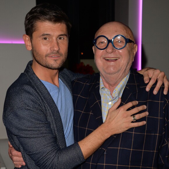 Christophe Beaugrand et Jean-Pierre Coffe - Cocktail pour le lancement du livre "Les bonnes chansons ne meurent jamais" de J. Sanchez au NoLita à Paris, le 4 novembre 2015. © Veeren/Bestimage
