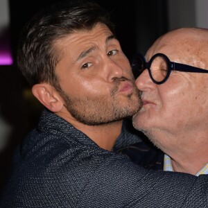 Christophe Beaugrand et Jean-Pierre Coffe - Cocktail pour le lancement du livre "Les bonnes chansons ne meurent jamais" de J. Sanchez au NoLita à Paris, le 4 novembre 2015. © Veeren/Bestimage