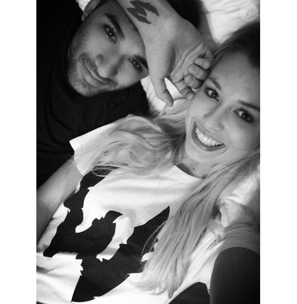 EnjoyPhoenix (Marie Lopez) et son boyfriend Anil, alias Wartek.