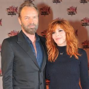 Sting et Mylène Farmer à la 17ème cérémonie des NRJ Music Awards 2015 au Palais des Festivals à Cannes, le 7 novembre 2015.