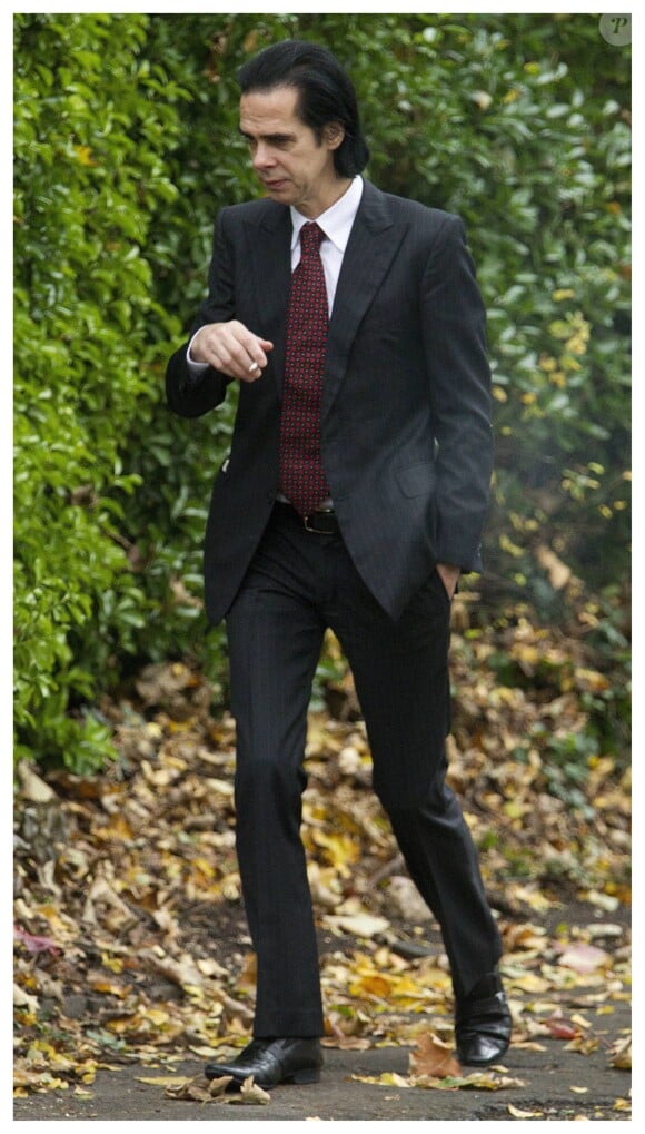 Nick Cave et sa femme Susie au bureau du coroner pour connaître les circonstances du décès de leur fils Arthur à Brighton le 9 novembre 2015.