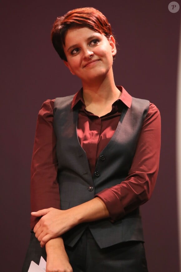 Najat Vallaud-Belkacem, Ministre de l'Éducation nationale, de l'Enseignement supérieur et de la Recherche - 11e édition des Trophées de la fédération des APAJH au Carrousel du Louvres, à Paris, le 10 novembre 2015.