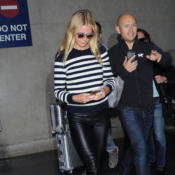 Gwyneth Paltrow arrive à l'aéroport de LAX à Los Angeles, le 22 mai 2015