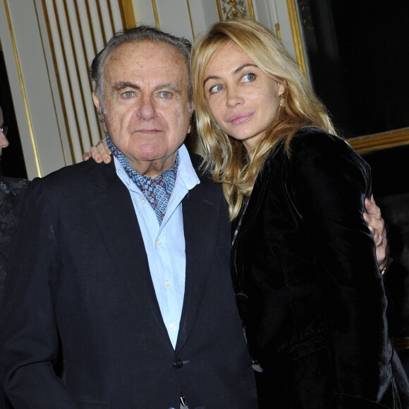 Guy Beart et Emmanuelle Beart - Remise de decoration par Aurelie Filippetti a Emmanuelle Beart " Officier de l'ordre des Arts et des Lettres" et a Ang Lee "Chevalier de l'ordre des Arts et des Lettres" au Ministere de la Culture a Paris le 27 Novembre 2012.