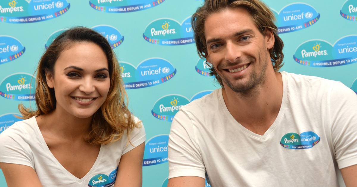 Camille Lacourt et sa femme Valérie Bègue à l'hôtel Marignan à Paris