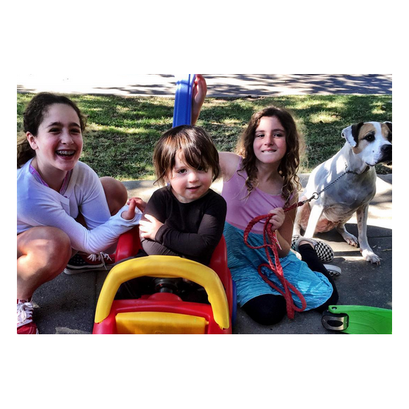 Soleil Moon Frye a rajouté une photo de ses trois enfants sur les réseaux sociaux / photo postée sur Instagram.