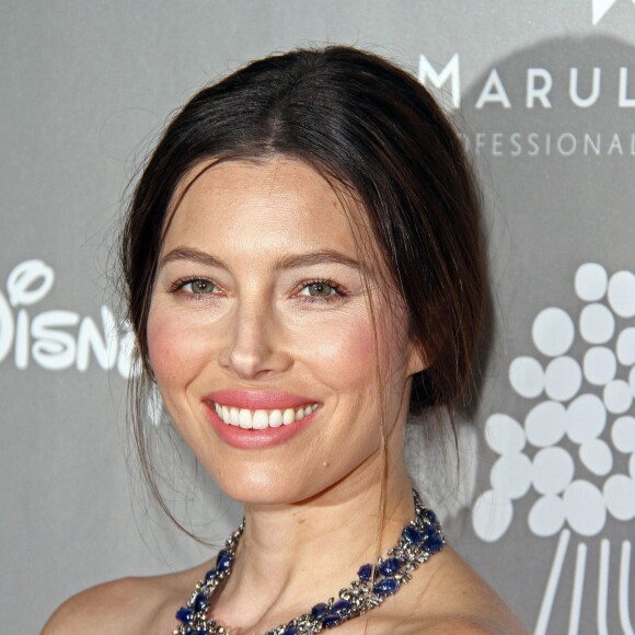 Jessica Biel assiste au gala de la fondation Baby2Baby à Culver City, le 14 novembre 2015.