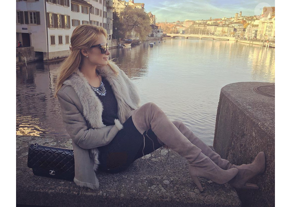 Paris Hilton paisible en Suisse / photo postée sur le compte Instagram de l'héritière américaine.