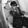 Paris Hilton arrive à Dubai dans son jet privé / photo postée sur le compte Instagram de l'héritière américaine.