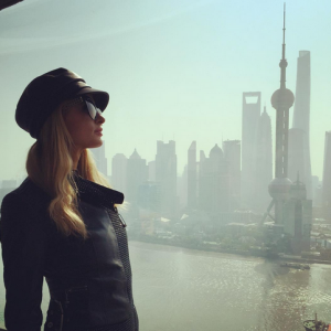 Paris Hilton à Shangai / photo postée sur le compte Instagram de l'héritière américaine.