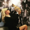 Paris Hilton et son chien Peter Pan / photo postée sur le compte Instagram de l'héritière américaine.