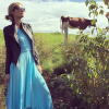 Paris Hilton vit en Suisse au milieu des vaches et des prés / photo postée sur le compte Instagram de l'héritière américaine.