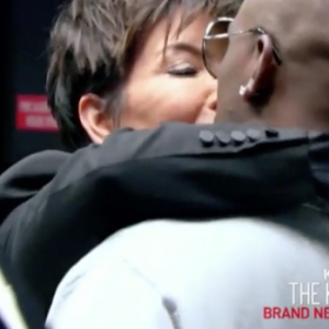 Kris Jenner et son nouveau boyfriend dans la bande-annonce de la nouvelle saison de Keeping up with the Kardashians