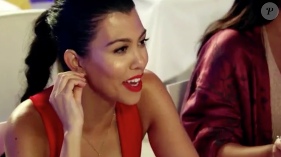 Kourtney Kardashian draguée durant un dîner dans la bande-annonce de la nouvelle saison de Keeping up with the Kardashians