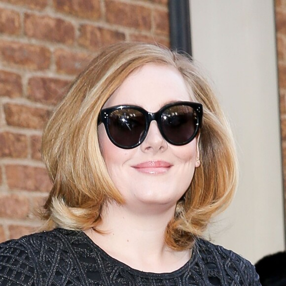 Adele devant son hôtel à New York, le 16 novembre 2015