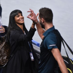 Shy'm (Tamara Marthe) et son petit-ami Benoît Paire - La chanteuse Shy'm (Tamara Marthe) encourage son petit-ami Benoît Paire lors du tournoi BNP Paribas Masters à l'Accor Hotels Arena à Paris le 3 novembre 2015. Malgré les encouragements de sa dulcinée, Benoît Paire à été éliminé par Gilles Simon au 2e tour du BNP Paribas Masters (6-4, 4-6, 6-1). © Giancarlo Gorassini