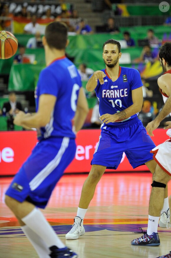 Evan Fournier lors du championnat du monde de basket à l'occasion de la rencontre entre la France et l'Iran, à Grenade en Espagne, le 4 septembre 2014