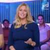 Aurélie Van Daelen, enceinte de 5 mois, sur le plateau du Mag de la télé-réalité sur NRJ12. Le 9 septembre 2015.