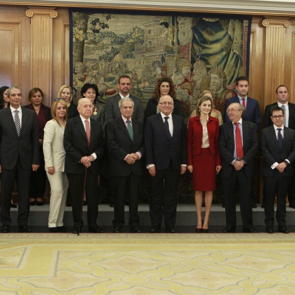 La reine Letizia d'Espagne en audience avec la Fondation Cesar Egido Serrano - Musée du Mot au palais de la Zarzuela à Madrid le 23 novembre 2015.