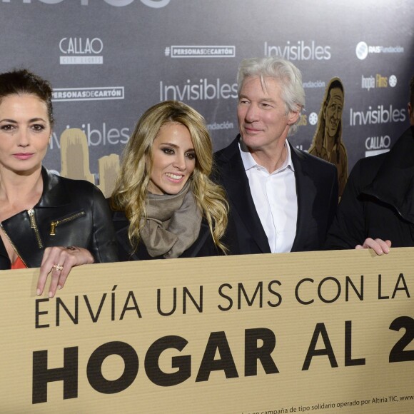 Richard Gere et sa compagne Alejandra Silva à la première de "Time Out of Mind" à Madrid, le 23 novembre 2015.