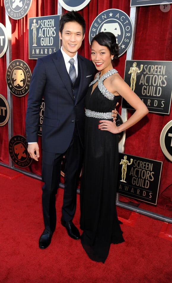 Harry Shum Jr. & Shelby Rabara à la 18e cérémonie des Screen Actors Guild Awards, à Los Angeles le 29 janvier 2012
