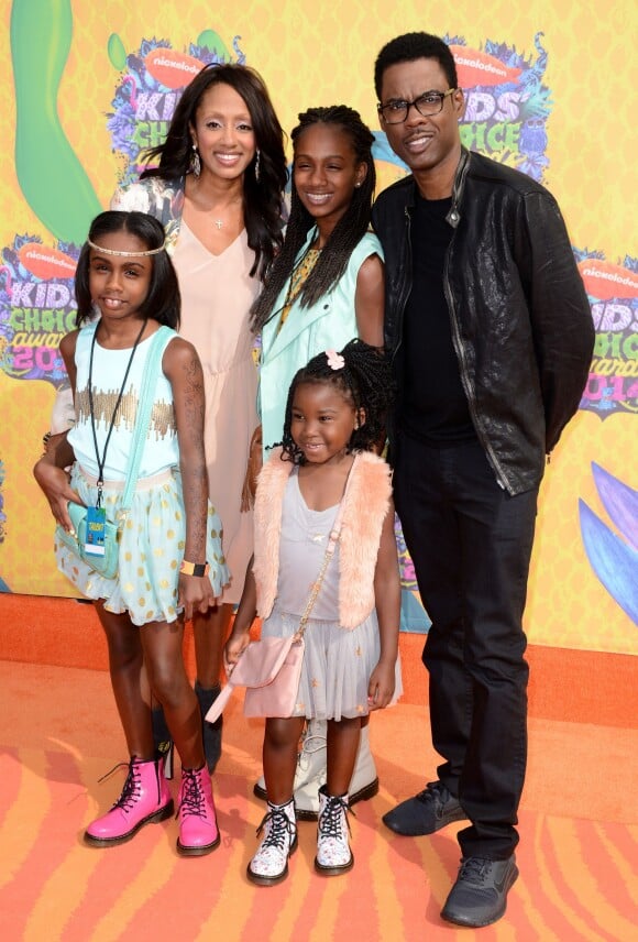Chris Rock en famille lors des Nickelodeon's 27th Annual Kids' Choice Awards à Los Angeles, le 29 mars 2014. Ntombi est la plus petite des trois filles.