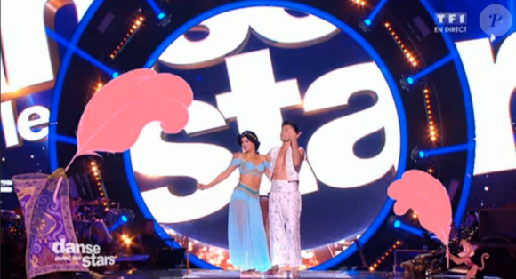 Vincent Niclo et sa partenaire, dans Danse avec les stars 6, le samedi 28 novembre 2015 sur TF1.