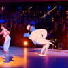 Vincent Niclo et sa partenaire, dans Danse avec les stars 6, le samedi 28 novembre 2015 sur TF1.
