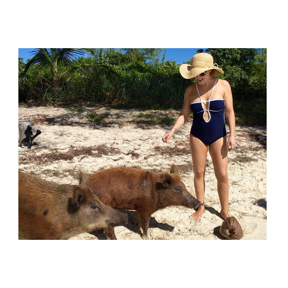 Alyssa Milano en vacances aux Bahamas / photo postée sur Instagram au mois de novembre 2015.