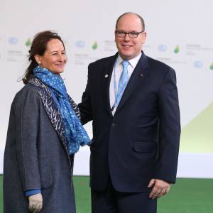 Ségolène Royal, le prince Albert II de Monaco - Arrivées des 150 chefs d'Etat pour le lancement de la 21ème conférence sur le climat (COP21) au Bourget le 30 novembre 2015. © Dominique Jacovides / Bestimage