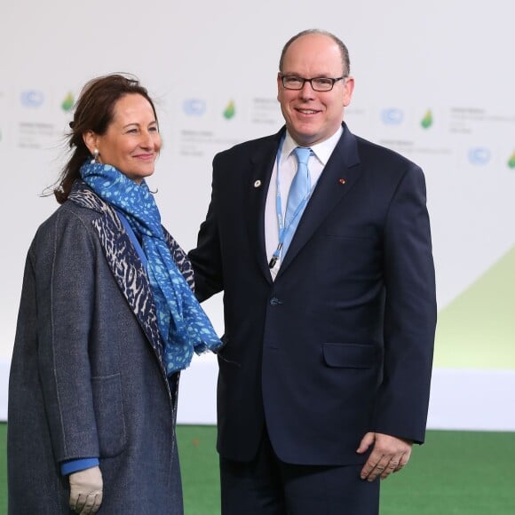 Ségolène Royal et le prince Albert II de Monaco - Arrivées des 150 chefs d'Etat pour le lancement de la 21ème conférence sur le climat (COP21) au Bourget le 30 novembre 2015. © Dominique Jacovides / Bestimage.