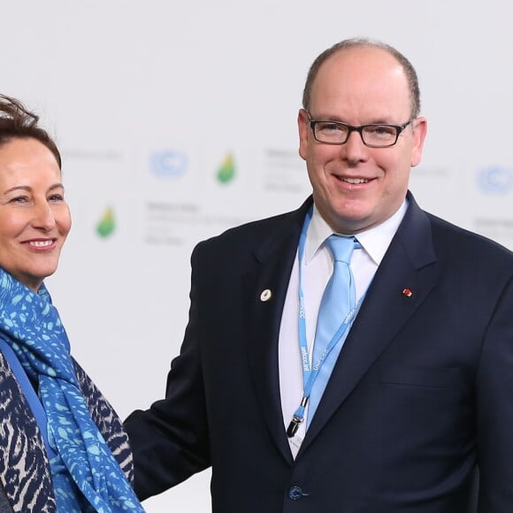 Ségolène Royal et le prince Albert II de Monaco - Arrivées des 150 chefs d'Etat pour le lancement de la 21ème conférence sur le climat (COP21) au Bourget le 30 novembre 2015. © Dominique Jacovides / Bestimage.