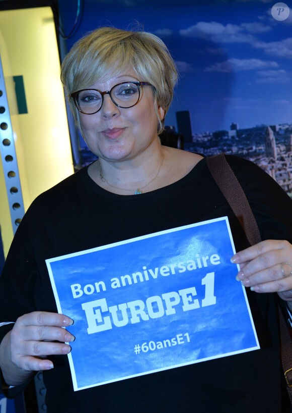Exclusif - Laurence Boccolini - Les journalistes et chroniqueurs souhaitent un bon anniversaire à Europe 1 à l'occasion de la journée spéciale des 60 ans de la radio à Paris. Le 4 février 2015.