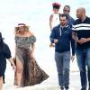 Beyonce Knowles et son mari Jay Z quittent leur yacht pour aller déjeuner à terre avec leur fille Blue Ivy dans les Iles de Lerins, le 16 septembre 2015.