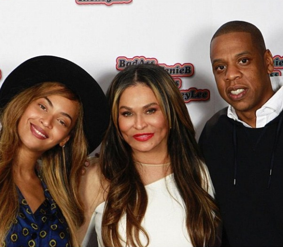 Photo de Tina Knowles, sa fille Beyoncé et son gendre Jay Z publiée le 4 décembre 2015.