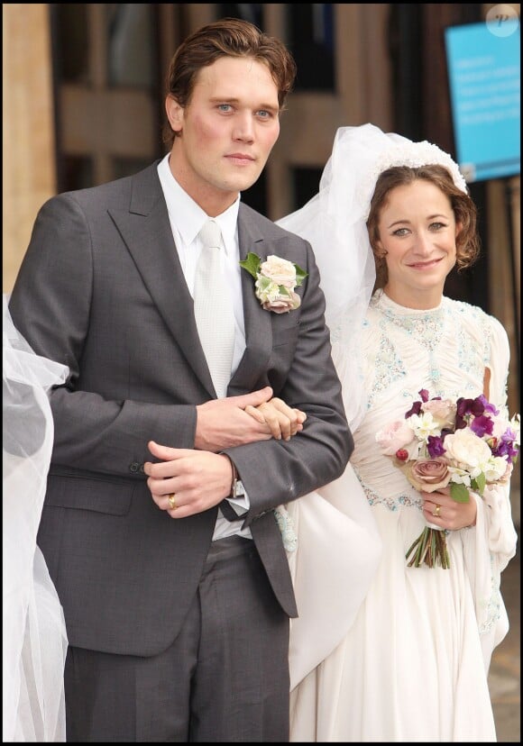 Leah Wood lors de son mariage à Jack MacDonaldà Londres, le 21 juin 2008.