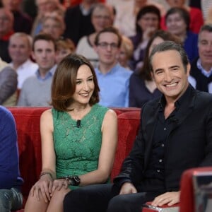 Christophe Lambert, Elsa Zylberstein et Jean Dujardin - Enregistrement de l'émission "Vivement Dimanche" à Paris le 25 Novembre 2015 et qui sera diffusée le 29 Novembre 2015. Invité principal Véronique Jannot  Taping of TV show "Vivement Dimanche" in Paris, France on november 25, 2015.25/11/2015 - Paris