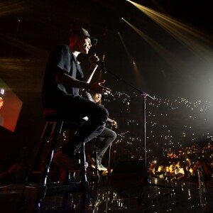 Justin Bieber sur la scène du Capital FM Jingle Bell Ball 2015 à l'O2 Arena de Londres, le 6 décembre 2015