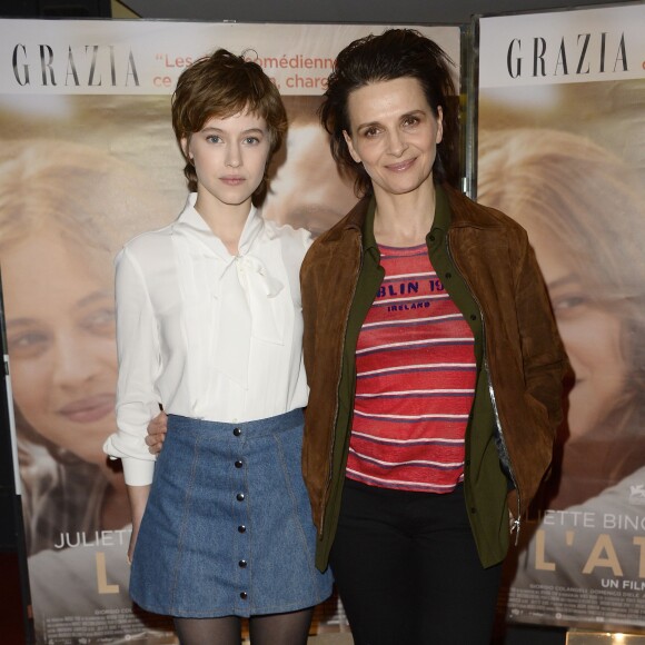 Lou de Laâge et Juliette Binoche - Avant-première du film "L'Attente" au cinéma UGC Ciné Cité des Halles à Paris, le 7 Décembre 2015.